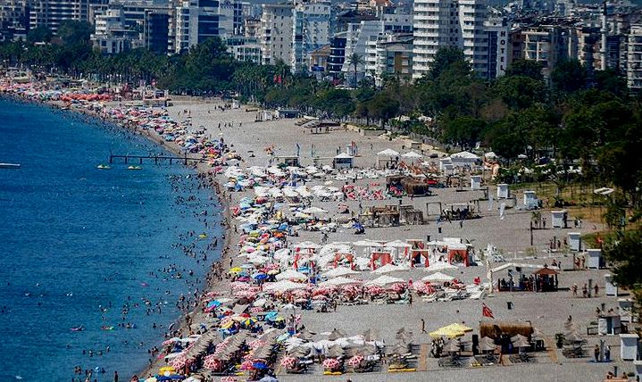 Turizm gelirlerinde hedefte rekor var
