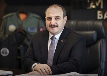 Bakan Varank: Türk sanayisi en zorlu küresel şartlarda kendini kanıtladı