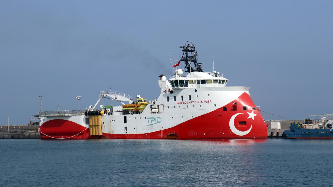 Barbaros Hayreddin Paşa gemisi Doğu Karadeniz’de petrol arayışına çıktı