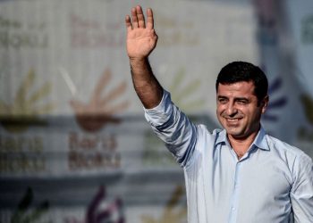 Selahattin Demirtaş, Aktif siyaseti bıraktığını açıkladı.