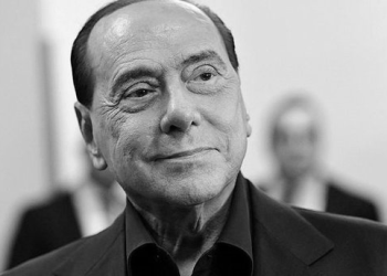 Eski İtalya Başbakanı Silvio Berlusconi hayatını kaybetti