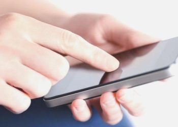 AB akıllı telefonları daha uzun ömürlü hale getiriyor