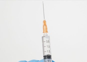 AB aşı üretim kapasitesini gelecek için rezerve etti