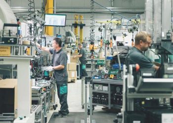 Alman sanayi şirketleri üretimi yurt dışına taşıyor