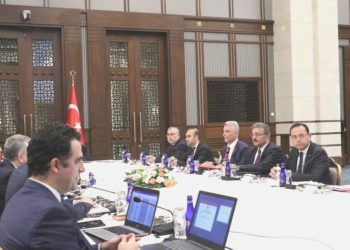 Cevdet Yılmaz: Para, maliye siyasetiyle finansal istikrar pekişecek