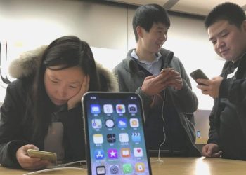 Çin’de telefon satışlarında çift haneli büyüme