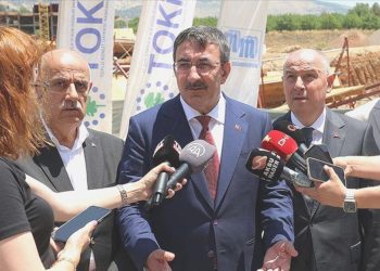 Cumhurbaşkanı Yardımcısı Yılmaz: Yeni konutlar afetlere dirençli olacak