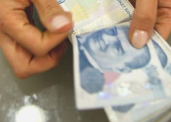 Emeklilerden taban aylıklara taban fiyat düzeyi talebi