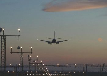 Global hava yolu yolcu trafiği arttı