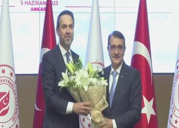 Güç Bakanlığı’nda periyot teslim