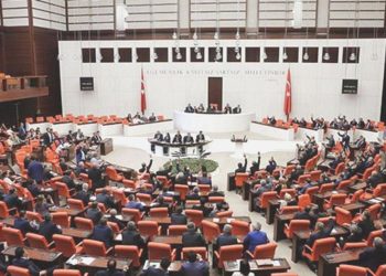 İktisadın icracı bakanları: Kim kimdir?