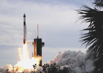 SpaceX, Falcon 9 ile uzay istasyonuna kargo taşıyacak