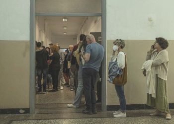 Yunanistan yine sandık başında