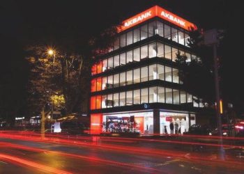 Akbank’tan 2. çeyrekte piyasa beklentisinin üzerinde net kâr