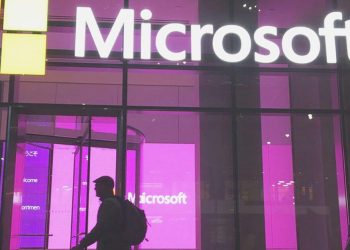 Microsoft ve Alphabet’in gelirleri arttı