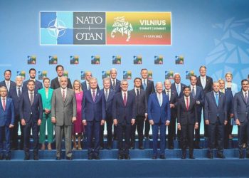 NATO bildirisinde ortak savunma vurgusu