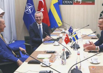 Türkiye’den İsveç’in NATO üyeliğine yeşil ışık