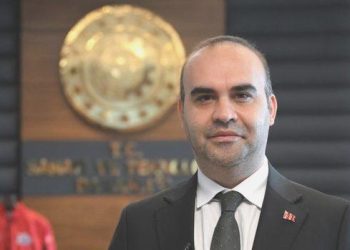 Bakan Kacır Suudi mevkidaşıyla bir ortaya geldi