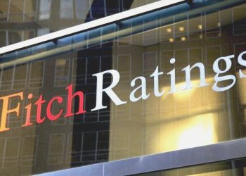 Fitch: Yapışkan enflasyon İngiltere’de faiz oranlarını etkiliyor
