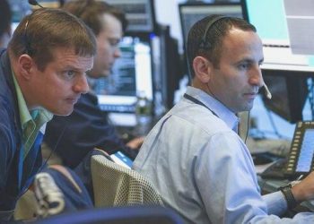 Global piyasalarda Fitch tesiri