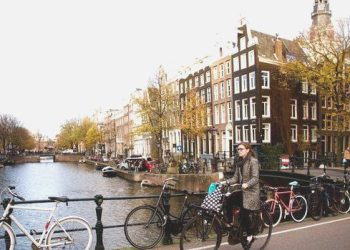 Hollanda iktisadı resesyona girdi