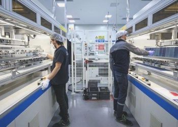 İmalat göstergesi yılın en düşük düzeyinde