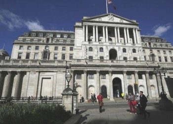İngiltere Merkez Bankası faizi 15 yılın tepesine çıkardı