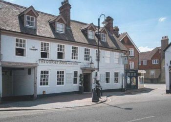 İngiltere’de konut fiyatları düşüşünü 4. aya taşıdı