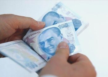 Memur yeni teklifi bekliyor