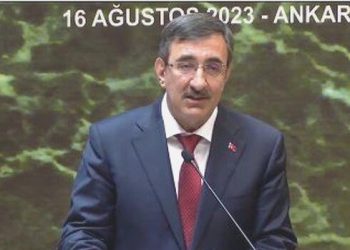 Yılmaz: Türkiye yatırımlar için cazip bir ülke