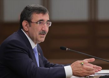 Cevdet Yılmaz: Belirsizliklerin azaldığı yeni bir döneme girmiş durumdayız