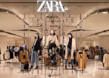 Zara’nın hazır olan siparişleri, üreticilerinin depolarında bekletiliyor