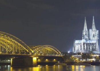 Almanya iç borçlanmada amacını düşürdü