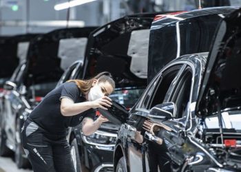 “Almanya lakin yılın başında ivme kazanabilir”