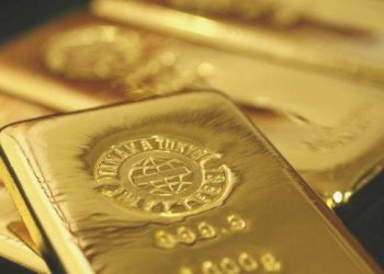 Altında arka arda ikinci haftalık yükseliş