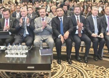 Bakan Bolat: Amaç ihracatın hissesini en az yüzde 10’a yükseltmek