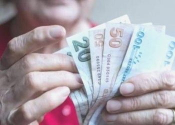 Emekliden ‘Cumhuriyet İkramiyesi’ talebi