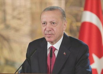 Erdoğan: İktisattaki badireleri adım adım geride bırakıyoruz