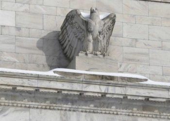 Fed Bej Kitap: Ekonomik büyüme ‘ılımlı’