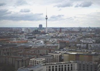 Ifo, Almanya için 2024 büyüme kestirimini düşürdü