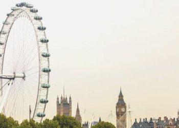 İngiltere’de telaş verici iflas kestirimi