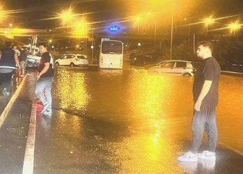 İstanbul’da sel iki can aldı