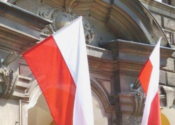 Polonya’dan Rusya plakalı araçların girişine yasak