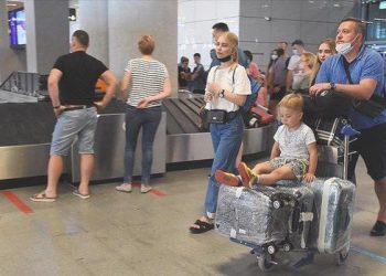 Rusya: Türkiye’yi ziyaret eden turist sayısı 2022’yi geçecek