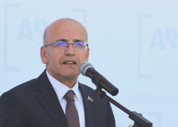 Şimşek: Enflasyonla uğraşın vakit alacağını biliyoruz