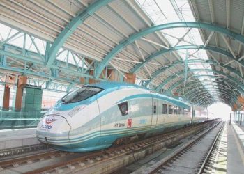 Ulaştırmada öncelik süratli tren, raylı sistemde yerli üretim