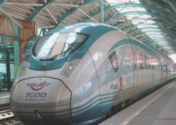 Yüksek süratli trende 12 milyonu aşan yolcu iddiası