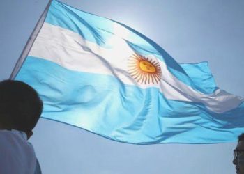 Arjantin’de sonuç radikallerin düellosu