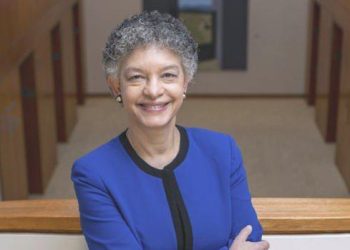 Boston Fed Lideri Collins’den faiz yorumu