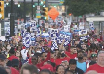 Ford’dan emekçiye “grevi durdurma” daveti